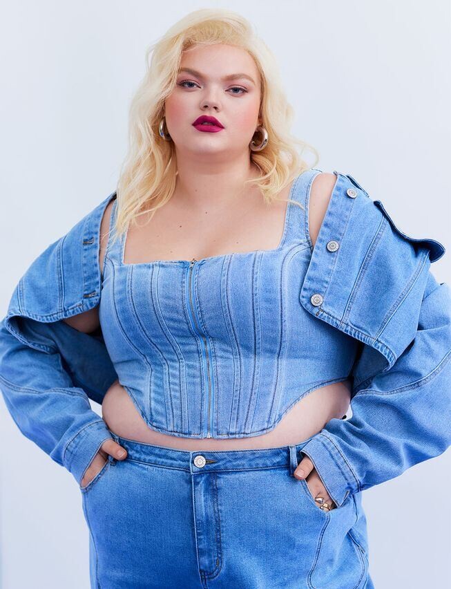plus size denim trends for chubby women.